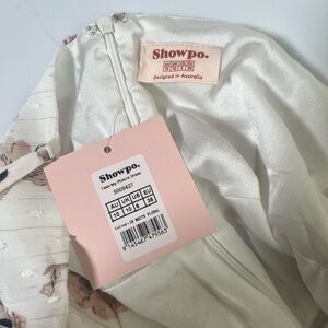 NWT Showpo Take My Picture Dress White Floral Size 6